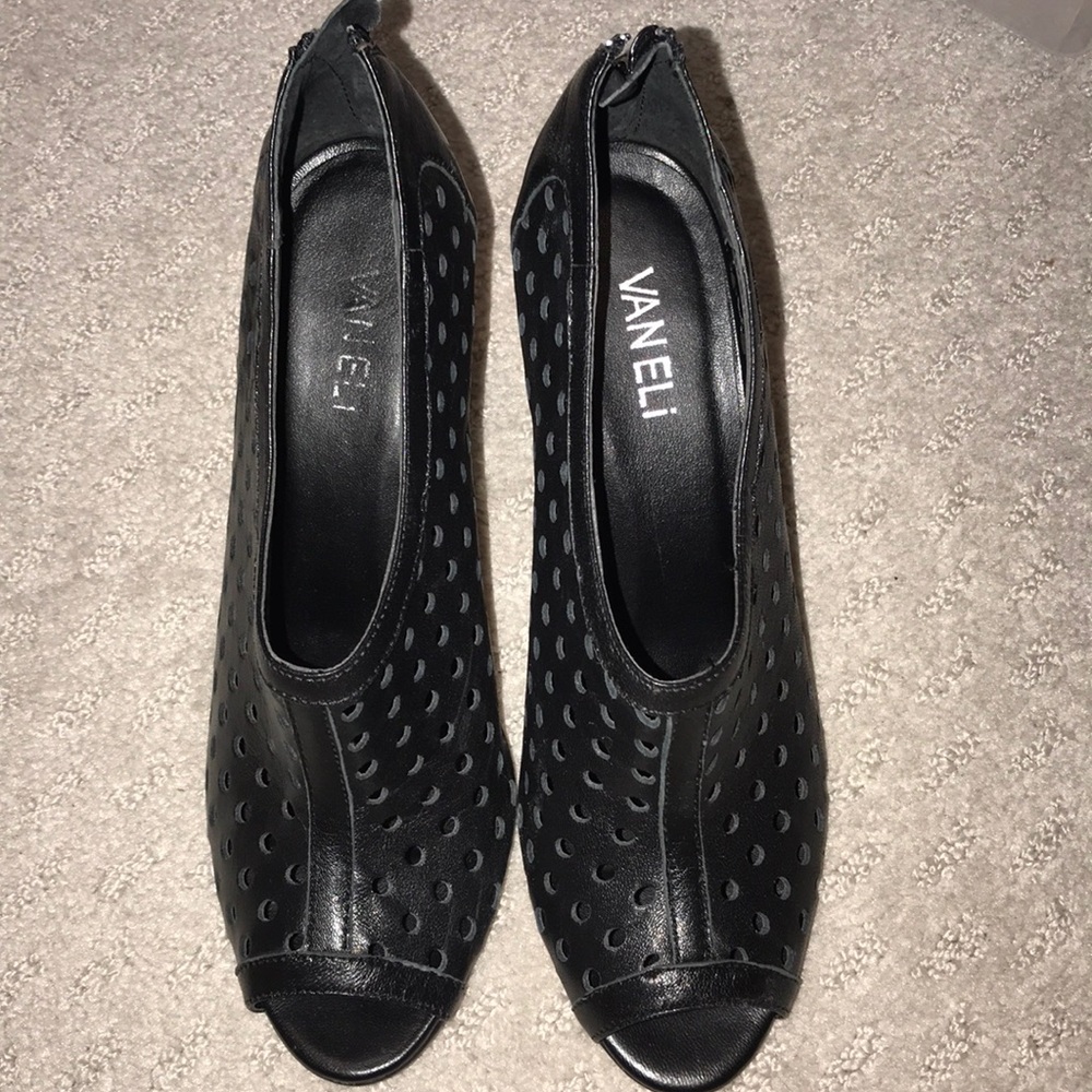 Vaneli Peep Toe Caged heels
